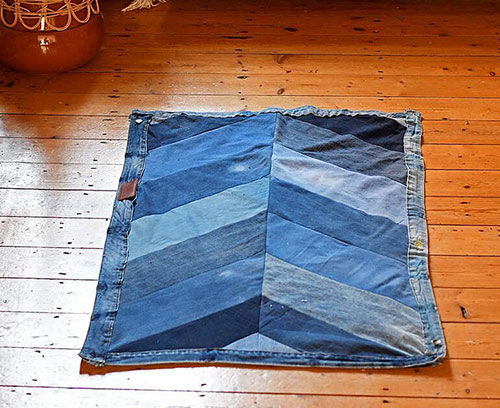 Make Your Home Cozy With This Denim Area Rug