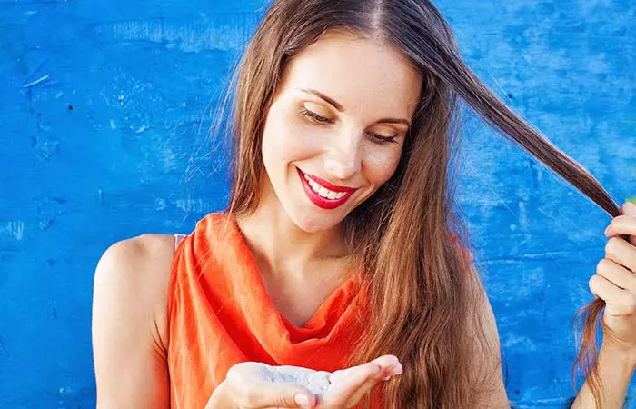 No Time To Wash Your Hair Try A Cocoa-Based Dry Shampoo