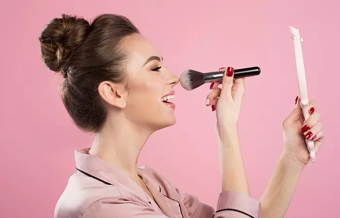 OptFor A Cream Blush To Give Yourself A Little Bit Of Pink On Your Nose
