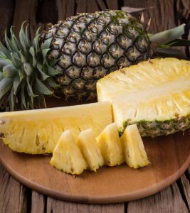 Pineapple Benefits, Uses and Side Effects in Hindi