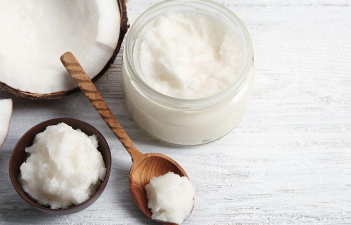 6. Use Extra Virgin Coconut Oil For Natural Highlighting