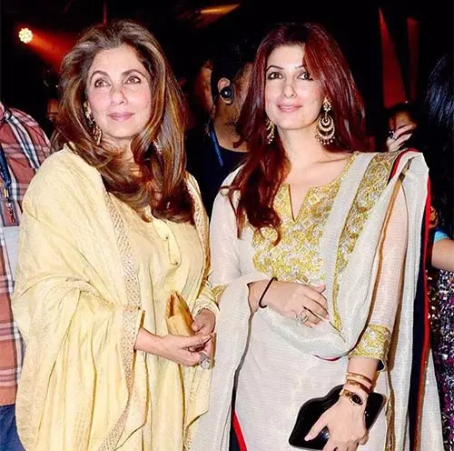 Dimple Kapadia And Twinkle Khanna