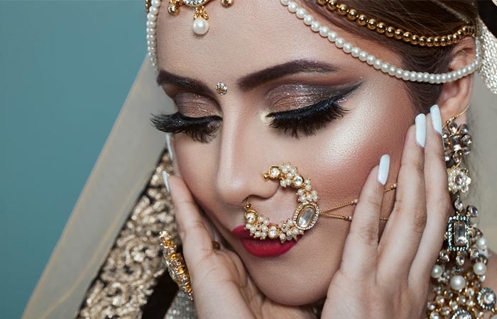 दुल्हन का मेकअप (ब्राइडल मेकअप) कैसा होना चाहिए - Bridal Makeup Tips in  Hindi