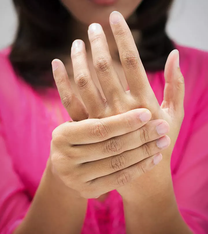 8 Causes For Hand Numbness That Scream You Need To See A Doctor