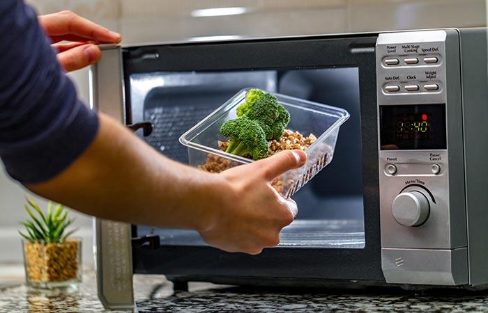  How to Use Broccoli in Hindi