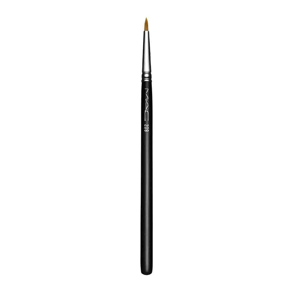 MAC 209 Eyeliner Brush Reviews, Price, Benefits How To Use It?