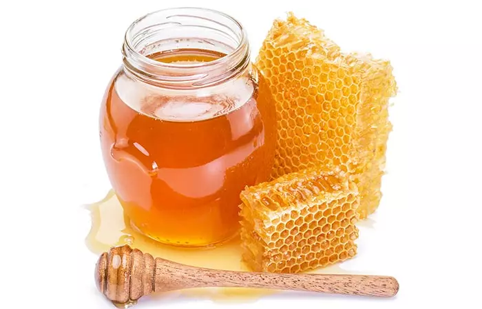 Olive oil honey and beeswax for anal fissure treatment