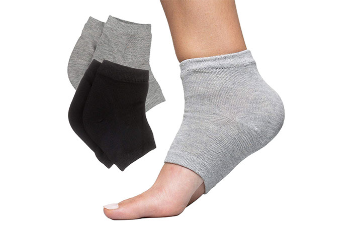 10 Best Moisturizing Socks For Soft And Beautiful Looking Feet – 2020