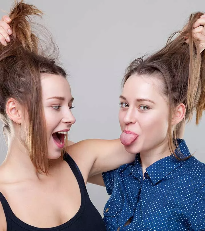 10 Hysterical Pictures That Show the Quirky Relationship Sisters Have