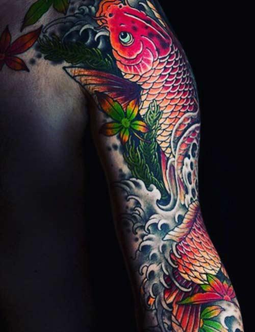 13. Tatuagem de Koi Japonês