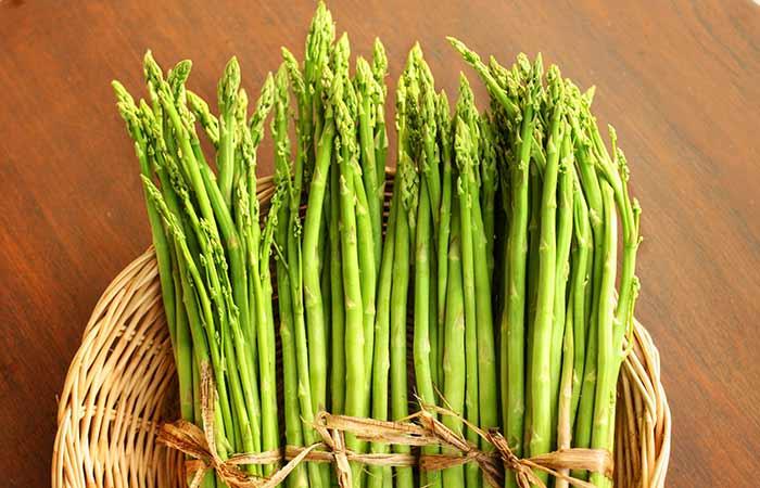 Benefits of Asparagus in Hindi