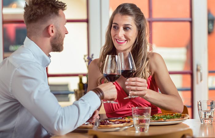 Ask questions about the love life of your partner on the date as part of 21 questions game