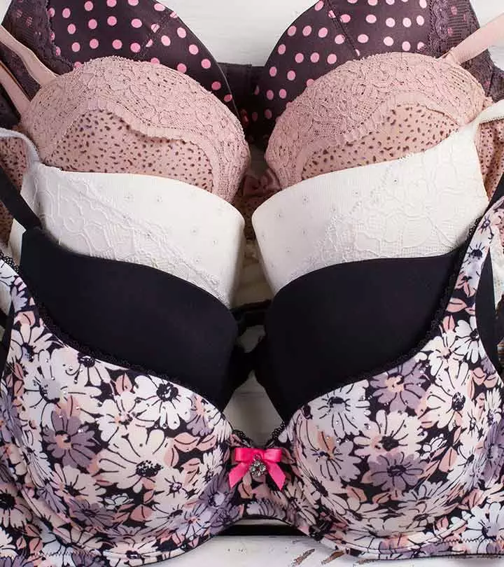 How You Put Your Bra On And What It Says About You_image