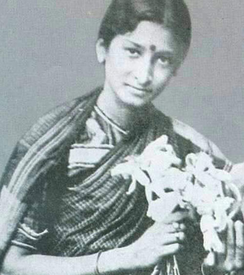 India’s First Female Actor — Durgabai Kamat