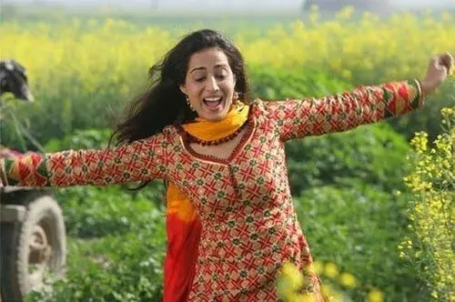 Mahie Gill Of 'Dev.D' Fame Reveals She Is Mother To A Three-Year-Old Daughter But Is Not Married Yet