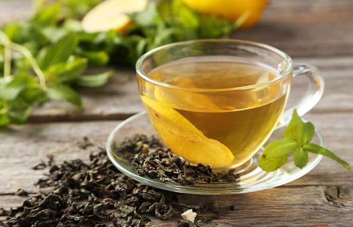 Use of green tea to reduce viral fever