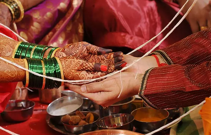 West Bengal First Woman Priest Performs Marriage Without Kanyadaan