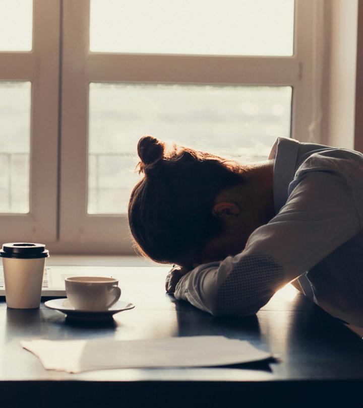 Fatigue Causes, Symptoms and Treatment in Hindi