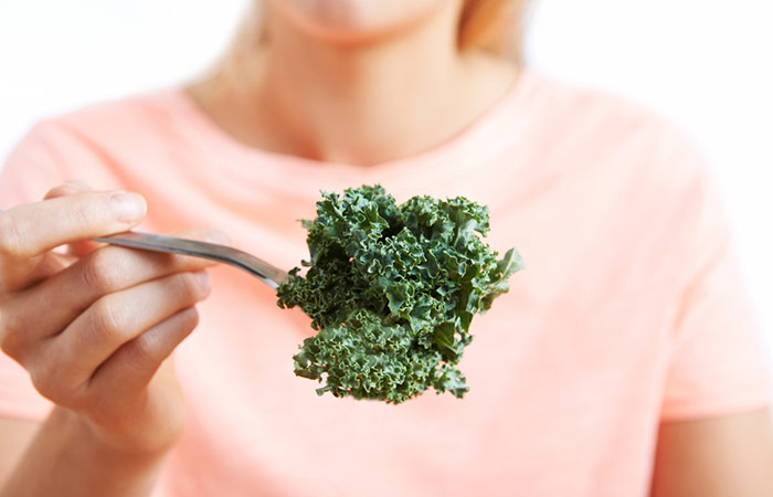 केल (काले) के 16 फायदे, उपयोग और नुकसान - Benefits and Uses of Kale in Hindi