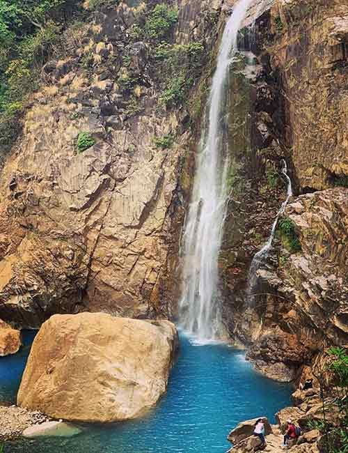 Rainbow Falls Trudge