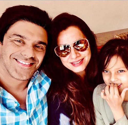 Sameer Soni And Neelam Kothari