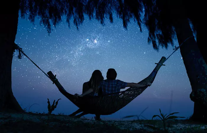 Spending time under the stars is a cute thing to do with your boyfriend