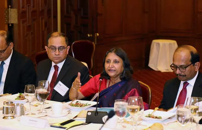 The Workload That Anshula Kant Handled At SBI As The MD