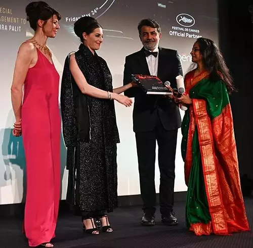 When She Was Invited To Receive The Award