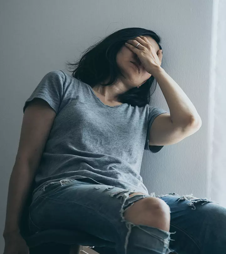 7 Subtle Signs Of Emotional Abuse In A Relationship Every Couple Should Be Aware Of