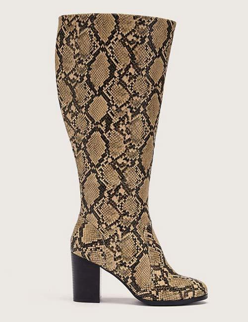 size 10 wide womens boots