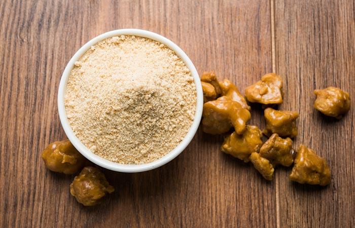 Asafoetida for aching molar pain