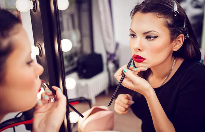 Concealer To Line Your Lips And Eyebrows