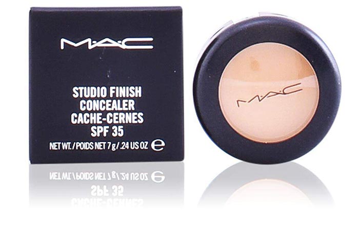 M.A.C. Studio Finish SPF 35 Concealer