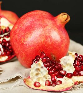 Pomegranate Peel Benefits and Side Effects in Hindi
