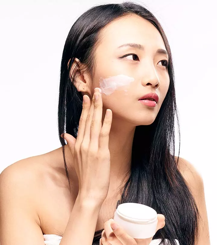 These Korean moisturizers deserve the top spot in your oily skin care routine!