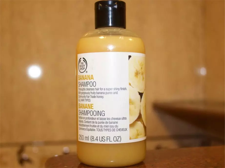 The Body Shop Banana Truly Nourishing Shampoo Reviews, Price, Benefits ...