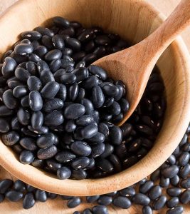 Black Beans Benefits, Uses and Side Effects in Hindi