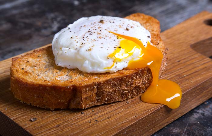 Toasts And Eggs