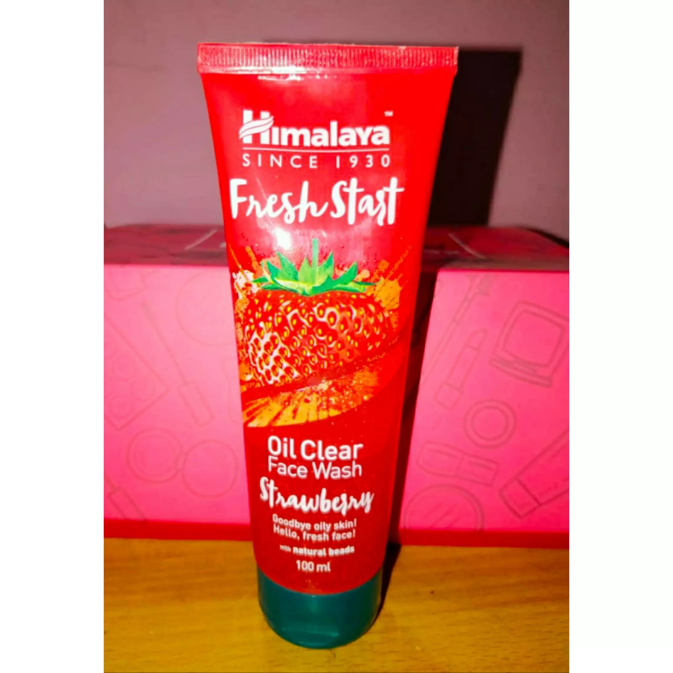 Himalaya Herbals Fresh Start Oil Clear Strawberry Face Wash Reviews