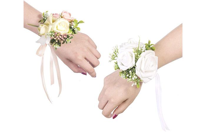 Ling's Moment Wrist Corsage