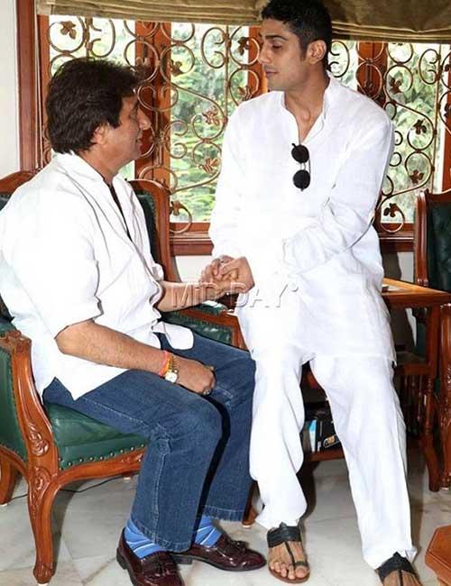 Prateik Babbar And Raj Babbar