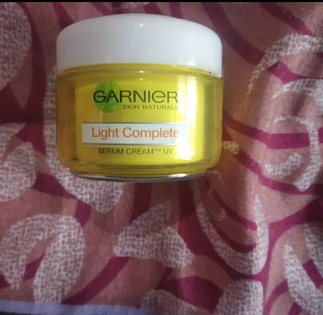 Garnier Skin Naturals Light Complete Fairness Serum Cream SPF 19