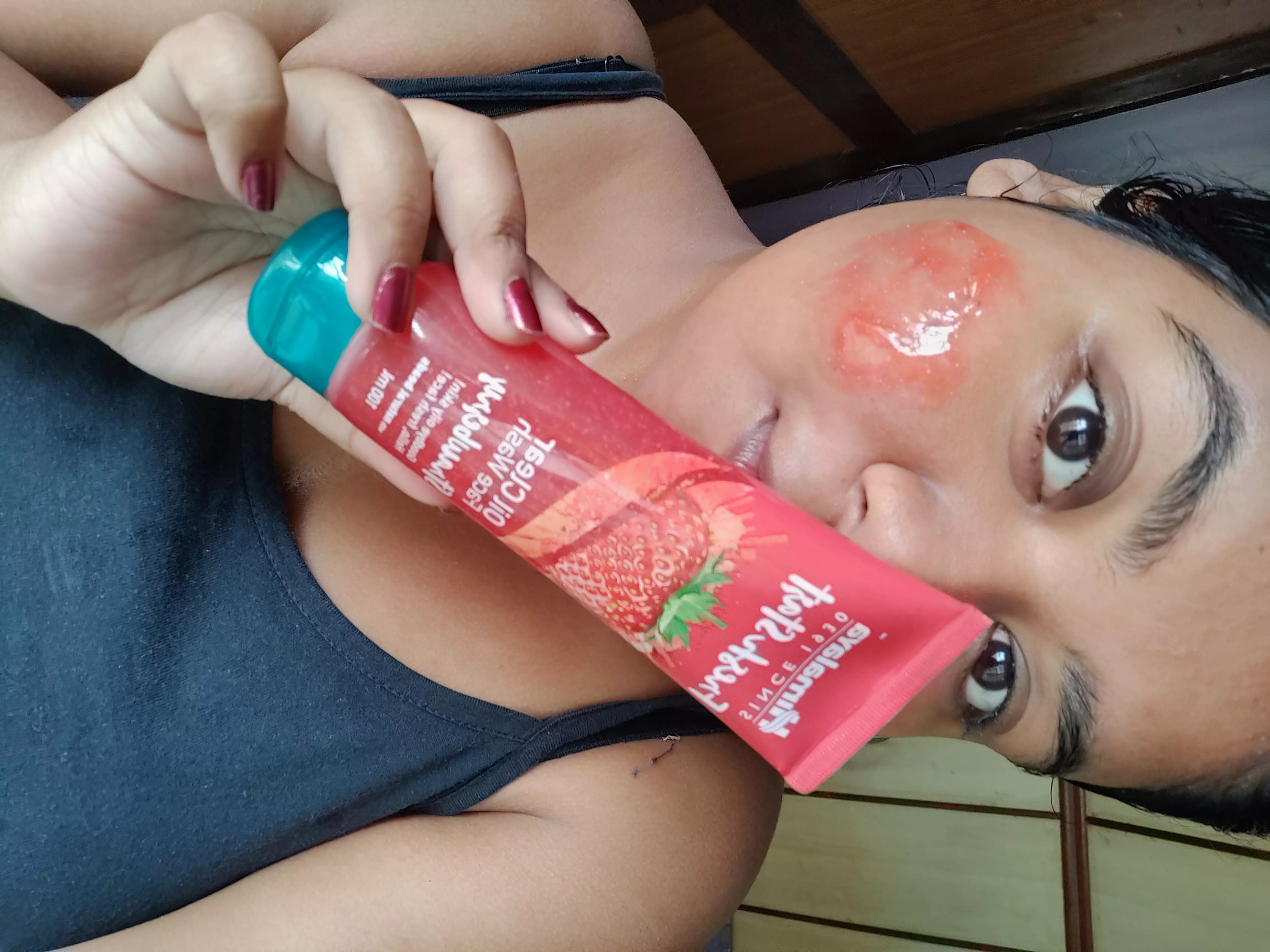 Himalaya Herbals Fresh Start Oil Clear Strawberry Face Wash Genuine