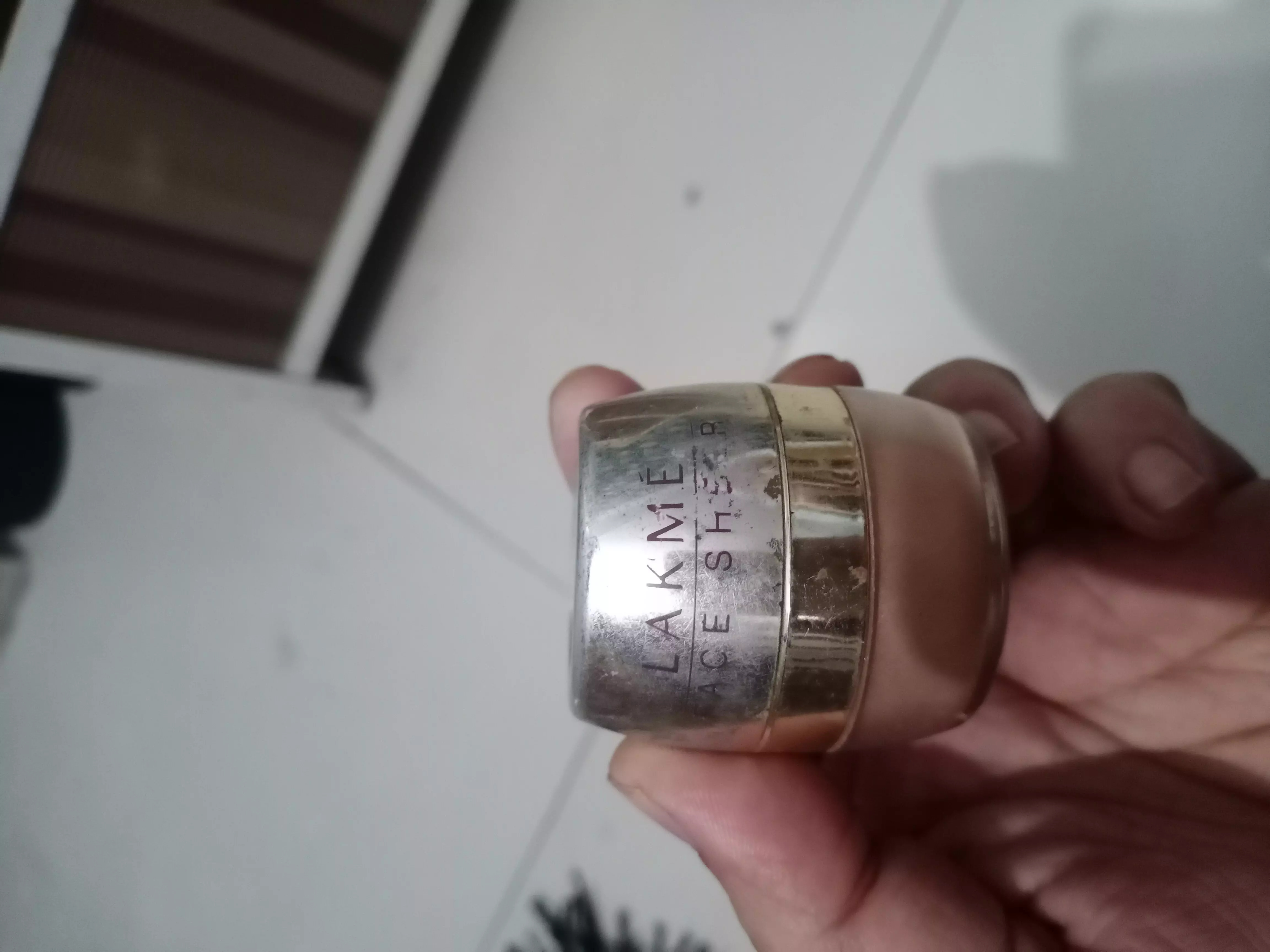 Lakme Face Sheer Blush Reviews, Ingredients, Benefits, Shades, How To