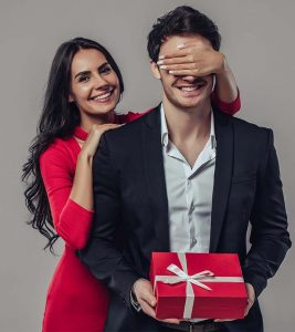 50 Gift Ideas for Boyfriend in Hindi ...