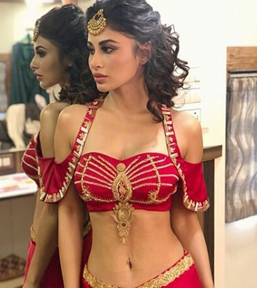 Mouni Roy In Naagin