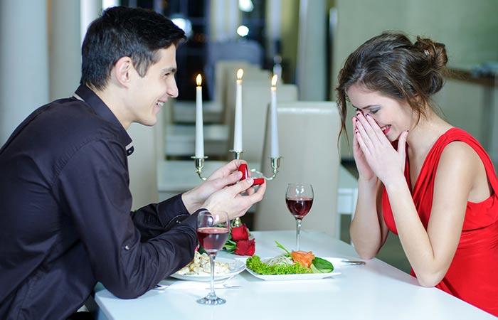 Propose shayari and message to express love to girl