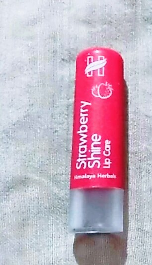 Himalaya Herbals Strawberry Shine Lip Care -Himalaya Herbals Strawberry Shine Lip Care-By aflyingsoul