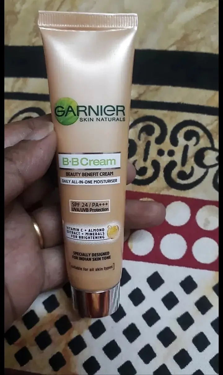 Garnier Skin Naturals BB Cream SPF 24/PA+++ Reviews, Price, Benefits