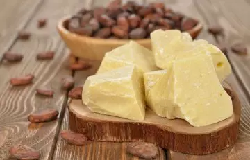 Cocoa butter for treating itchy stretch marks